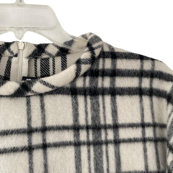 Nicholas Wool Plaid White Black Top Sweater size 10 Boxy Fit - Picture 2 of 8